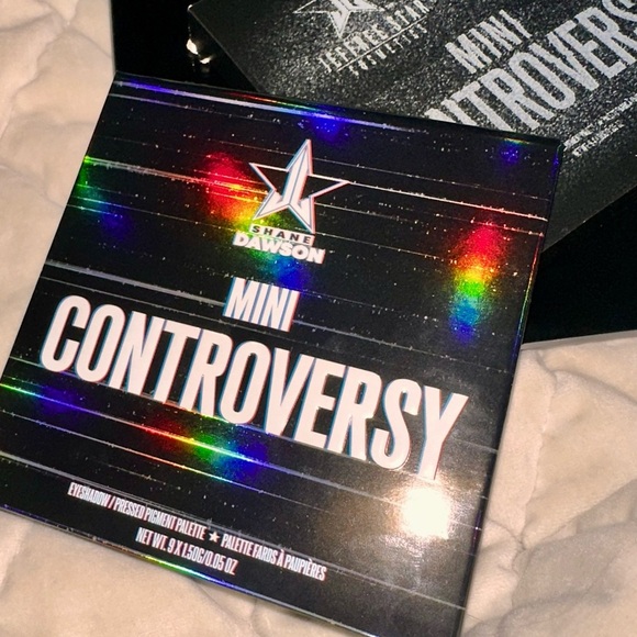 JEFFREY STAR CONTROVERSY AND SHANE DAWSON EYESHADOW. COMPACT - Picture 2 of 5